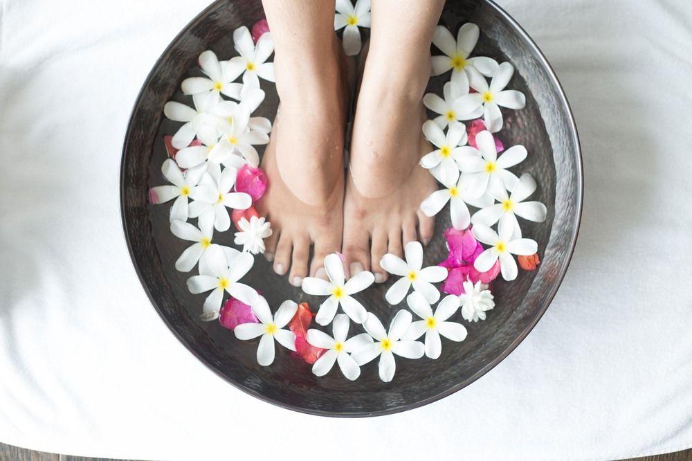 Courtyard By Marriott Agra Hotel Ngoại thất bức ảnh A foot bath