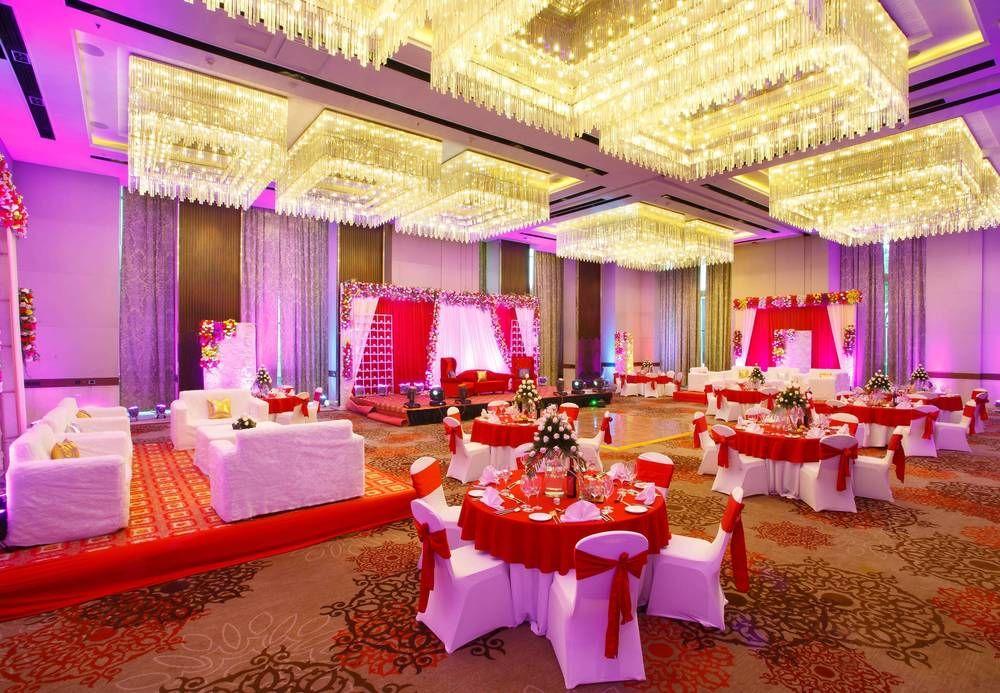Courtyard By Marriott Agra Hotel Ngoại thất bức ảnh A wedding reception at a hotel in India