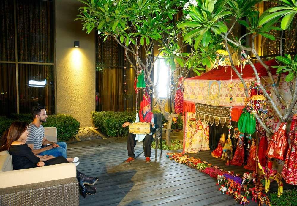 Courtyard By Marriott Agra Hotel Ngoại thất bức ảnh The 2012 Chinese New Year celebrations at the hotel