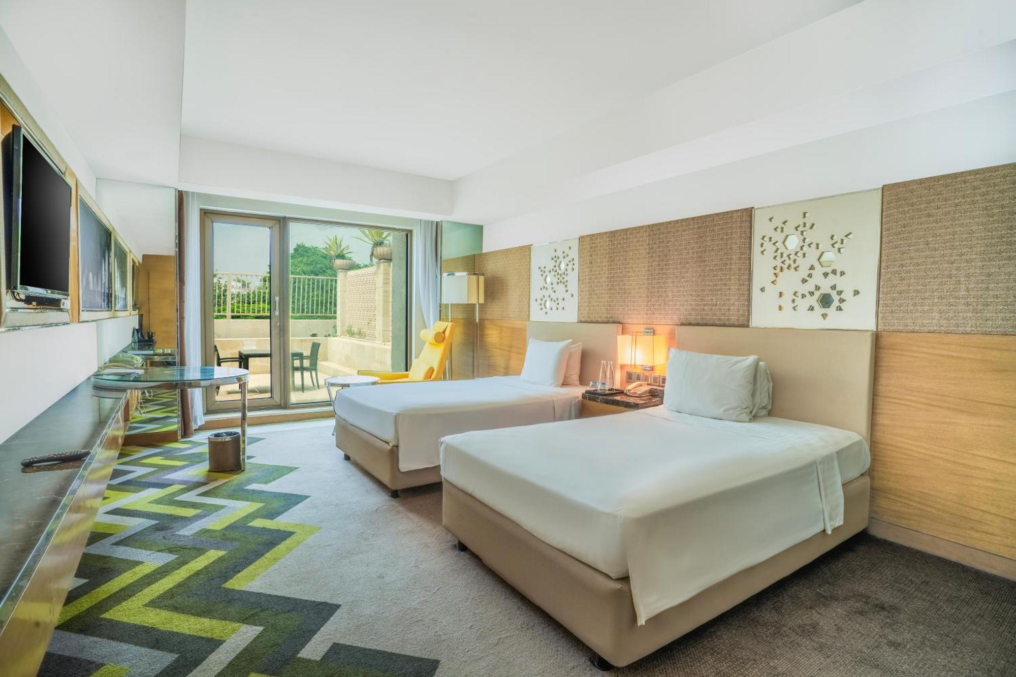 Courtyard By Marriott Agra Hotel Ngoại thất bức ảnh