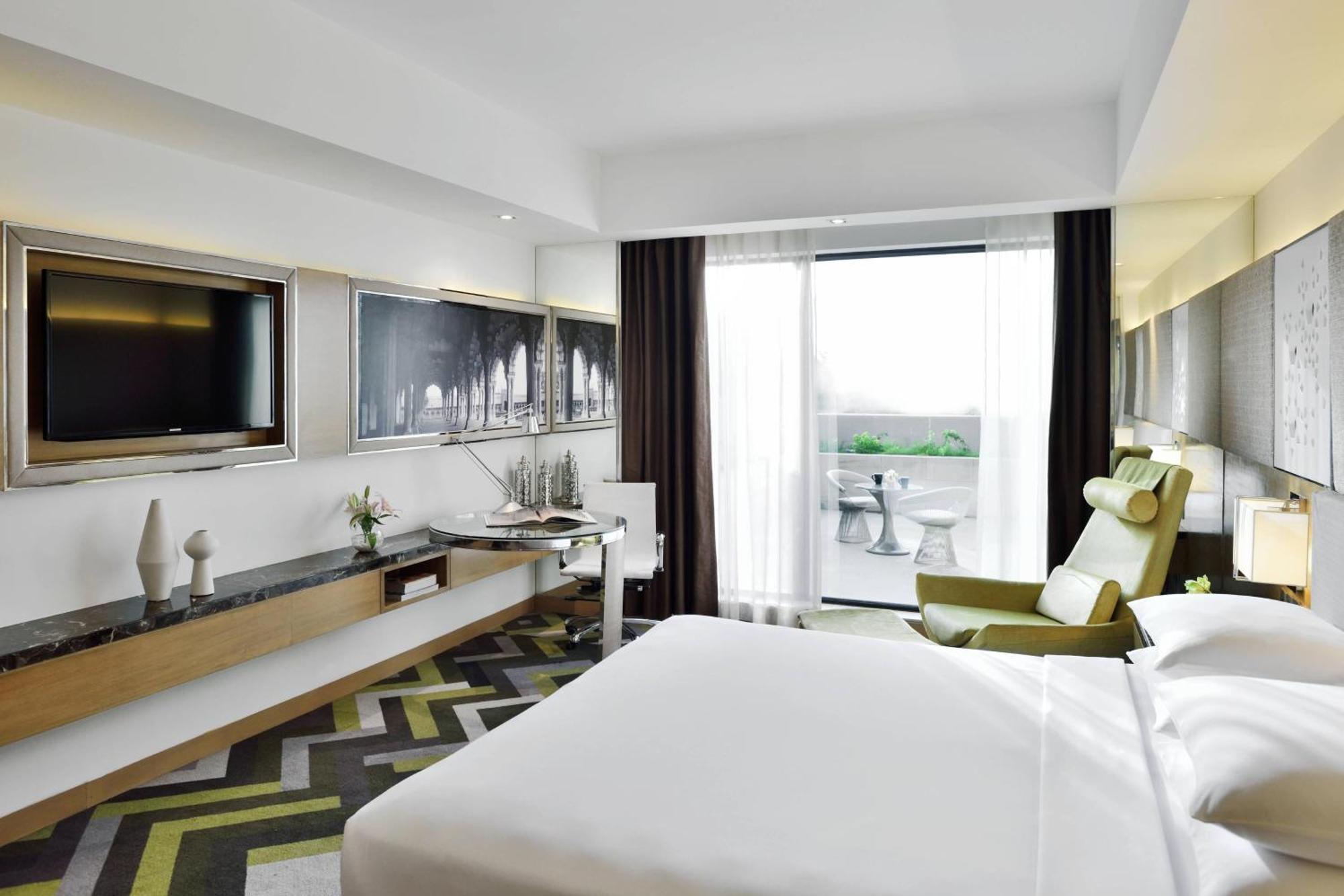 Courtyard By Marriott Agra Hotel Ngoại thất bức ảnh Deluxe room
