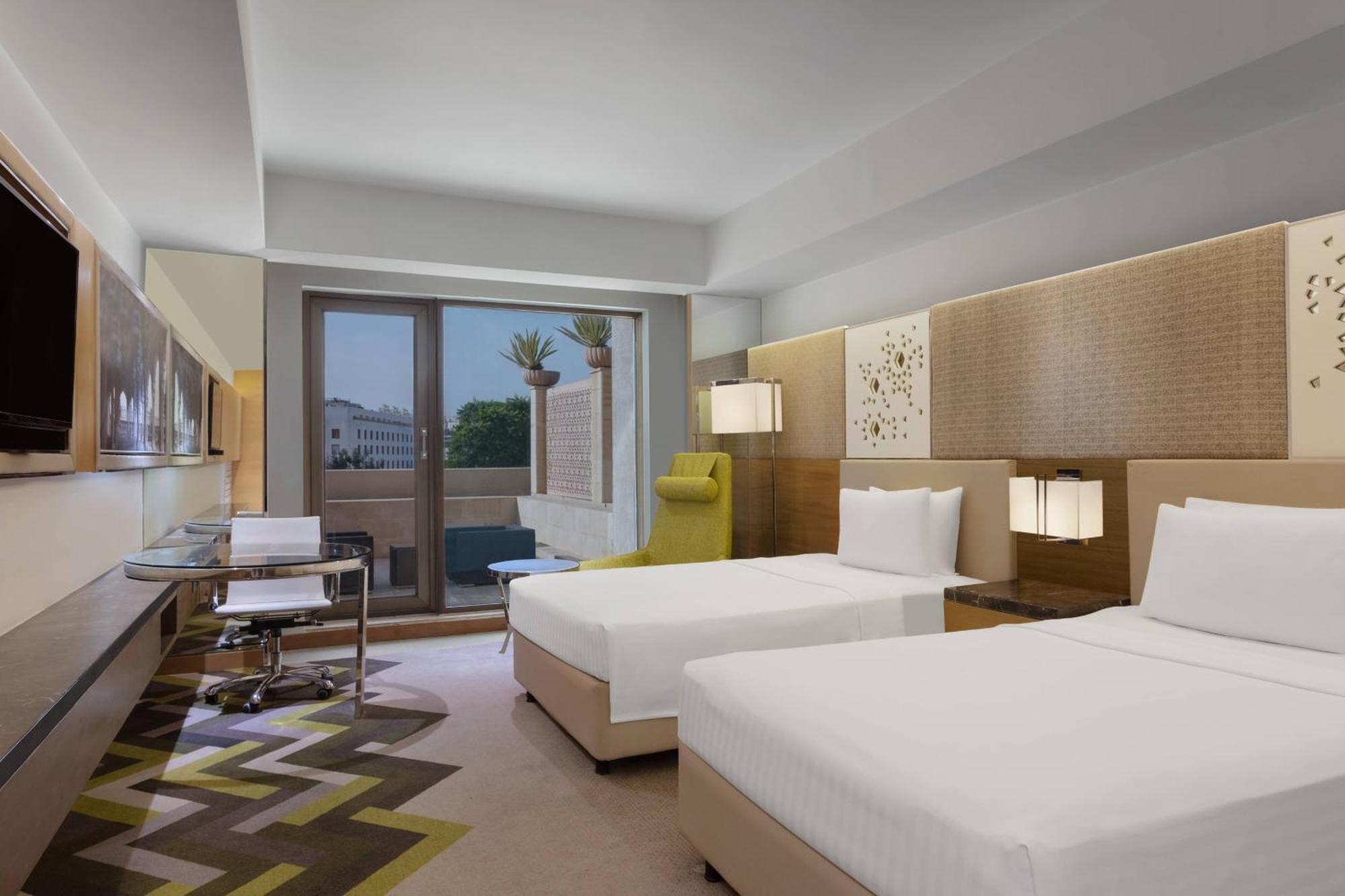 Courtyard By Marriott Agra Hotel Ngoại thất bức ảnh Deluxe Room